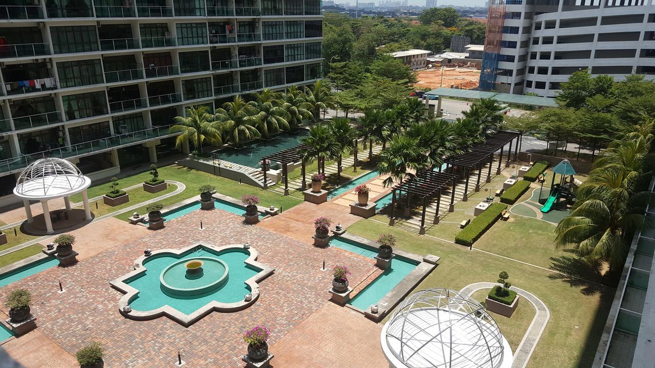 Austin Palazio Apartment Джохор Бахру Екстериор снимка